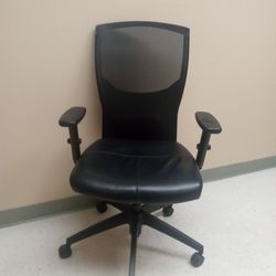 Black Office Chair Mpu Medical Center Area 