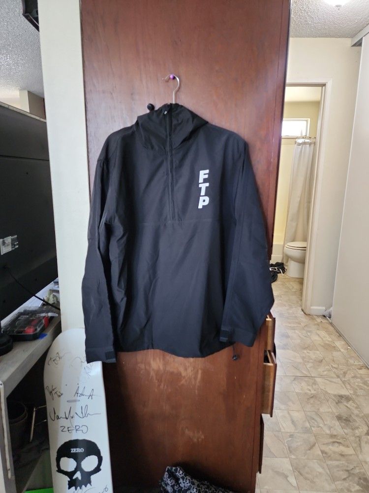 FTP Vertical Logo Anorak