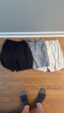 Lululemon 7in Pace breaker Lined shorts
