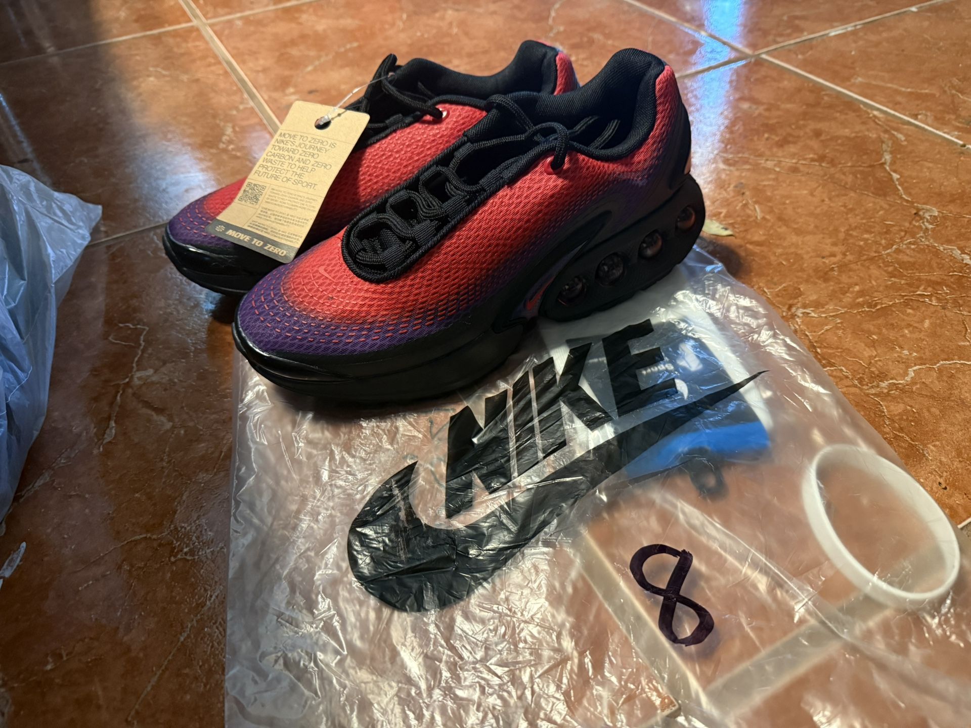 AIR MAX DN