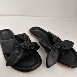 Woman’s Open Toe Sandals Size 7