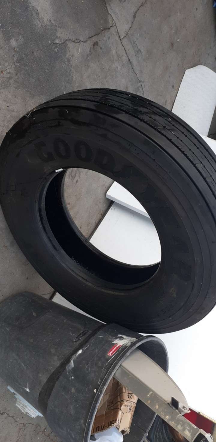 Boxtruck Tires 22.5