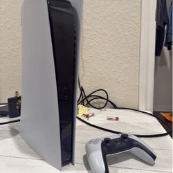 Ps5 Slim 1TB W/ Controller 