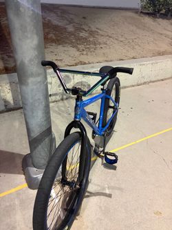 Throne 27.5