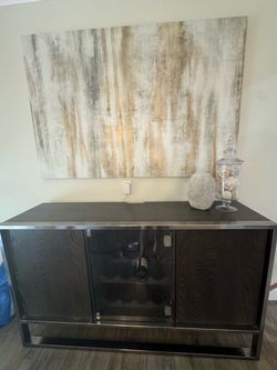 Dark Wood Dining Room Server/Buffet – Excellent Condition
