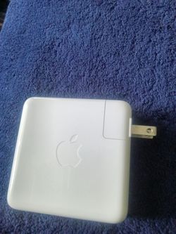 Apple / 96 Watt / USBC/power/adapter