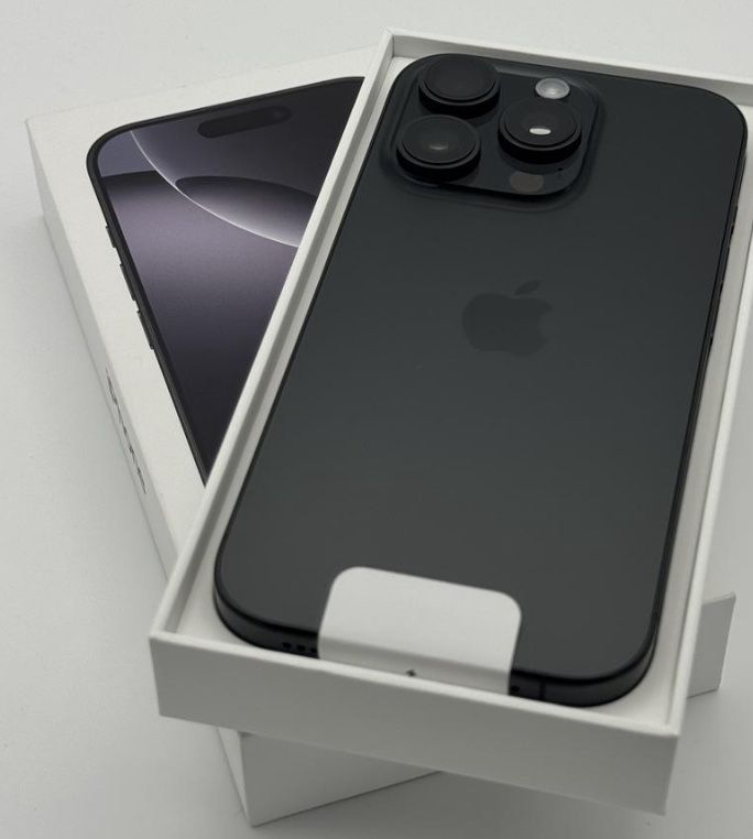 iPhone 16 Carrier Unlocked Black 128Gb