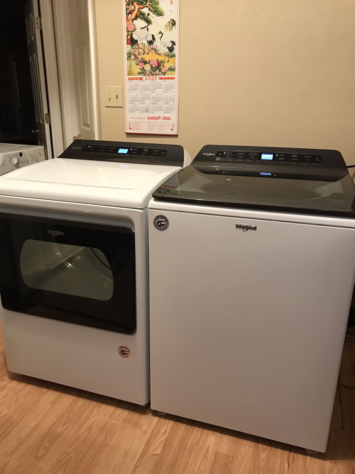 Whirlpool Large capacity-washer and dryer set