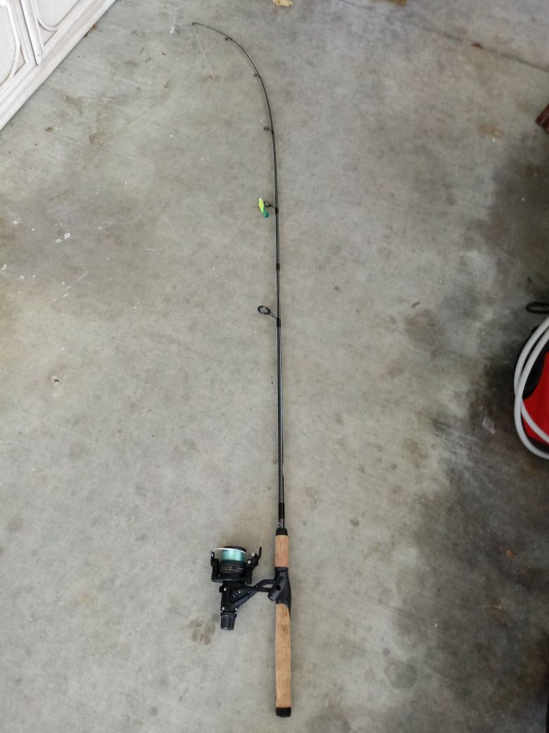 Shimano Scabard Fishing Rod R4000 for Sale in Leesburg, FL - OfferUp
