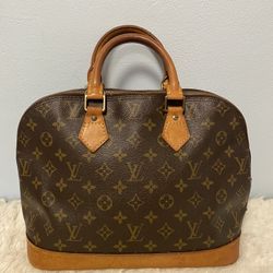Louis Vuitton Alma PM