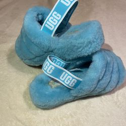 UGG Slippers (NEW) Size 8
