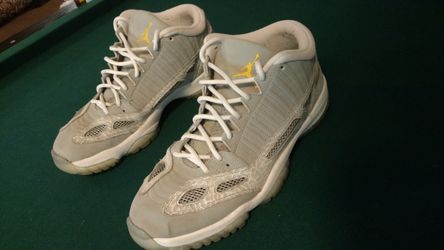 2007 Jordan 11 Retro Low (IE) Silver/Zest White Sz 12.0 Style 306008-072