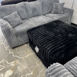 Cozy nice couch deal!