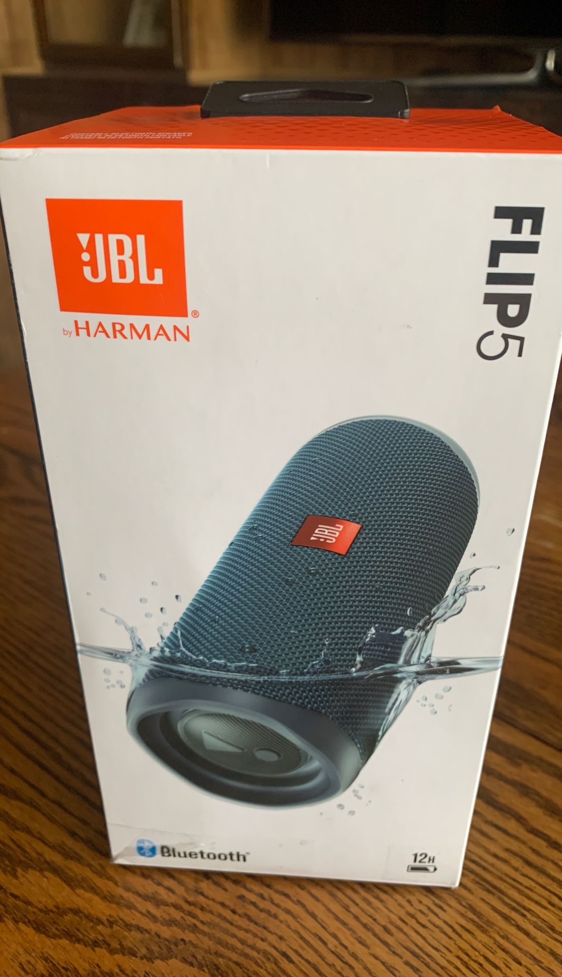JBL Flip5 Bluetooth speaker Harmon kardon