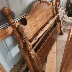 Queen Bed 
