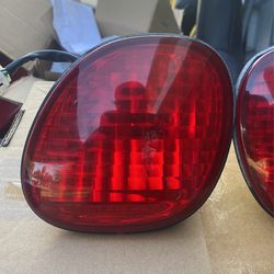 Gs300-400 OEM Trunk Lights