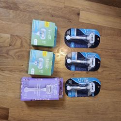 6 For $32 Venus Razors And Refills Bundle 