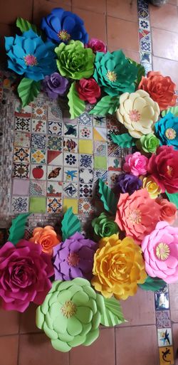 Custom Paper Flowers 