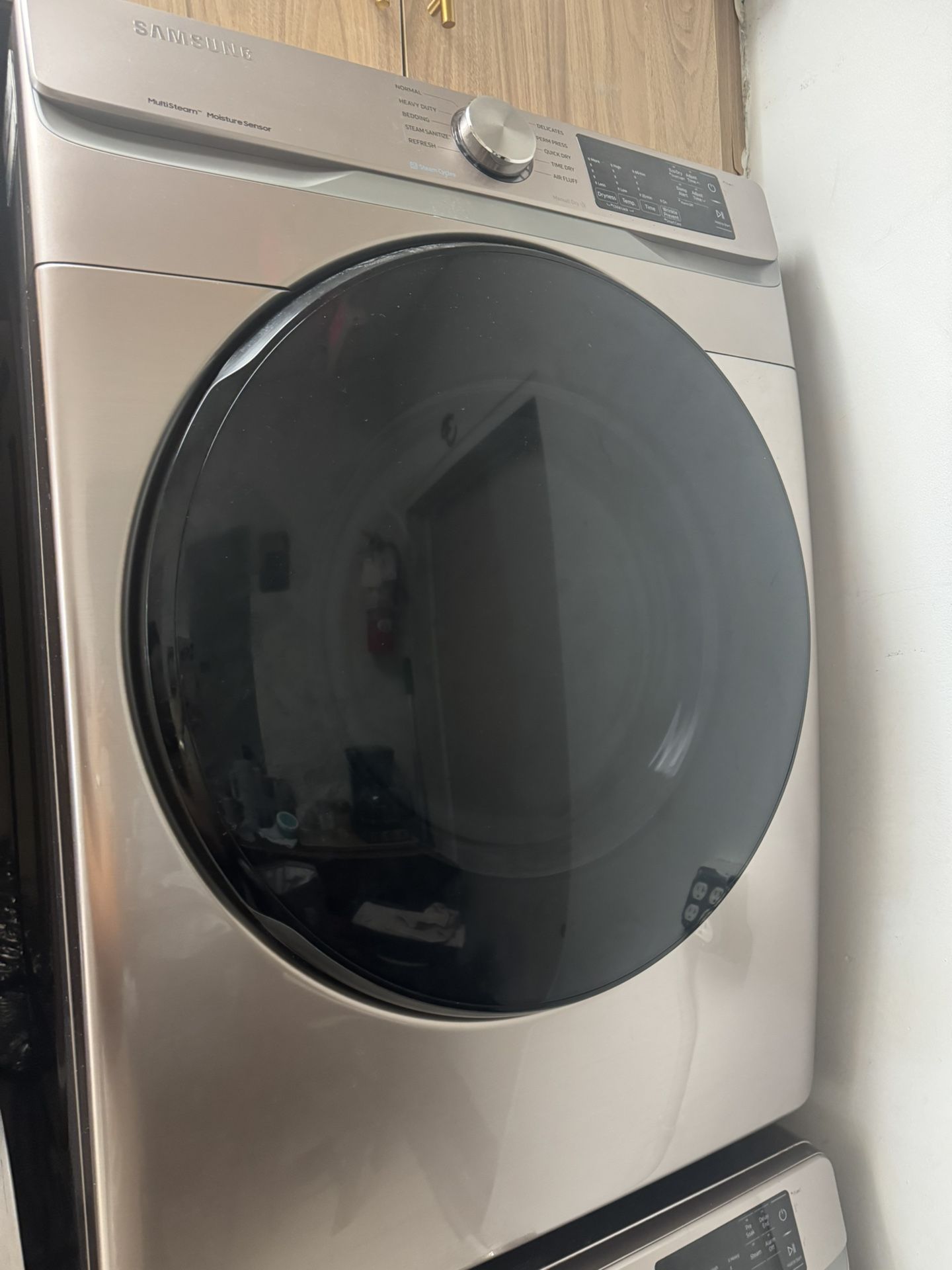 Samsung dryer + Free Washer (washer Needs Repair)