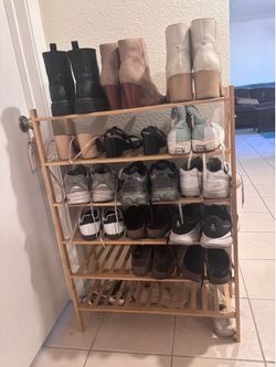 Wooden Show rack