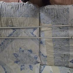Curtain Rod Set