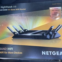 Netgear R8000 Nighthawk  