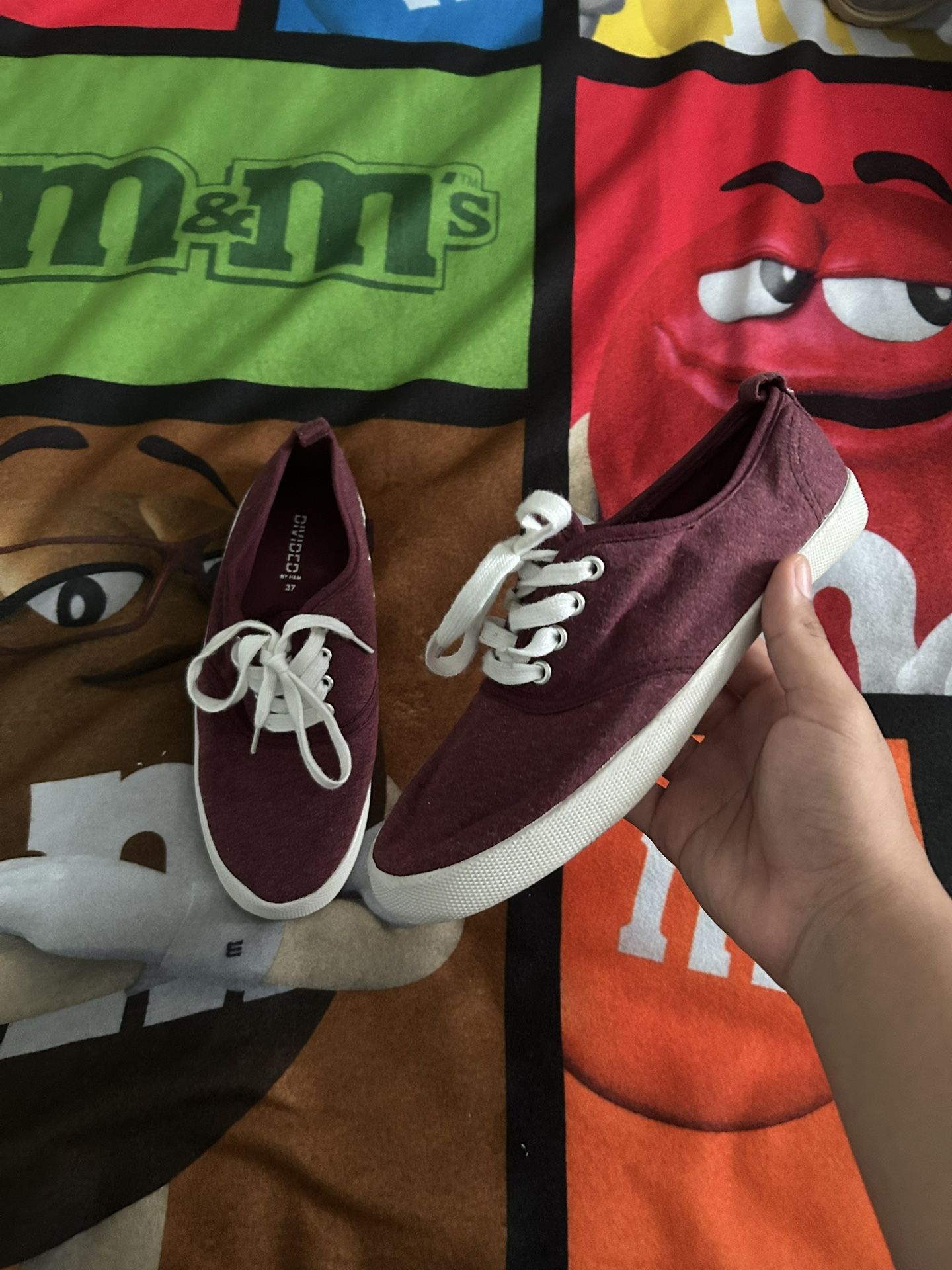 Divided Women’s Shoes