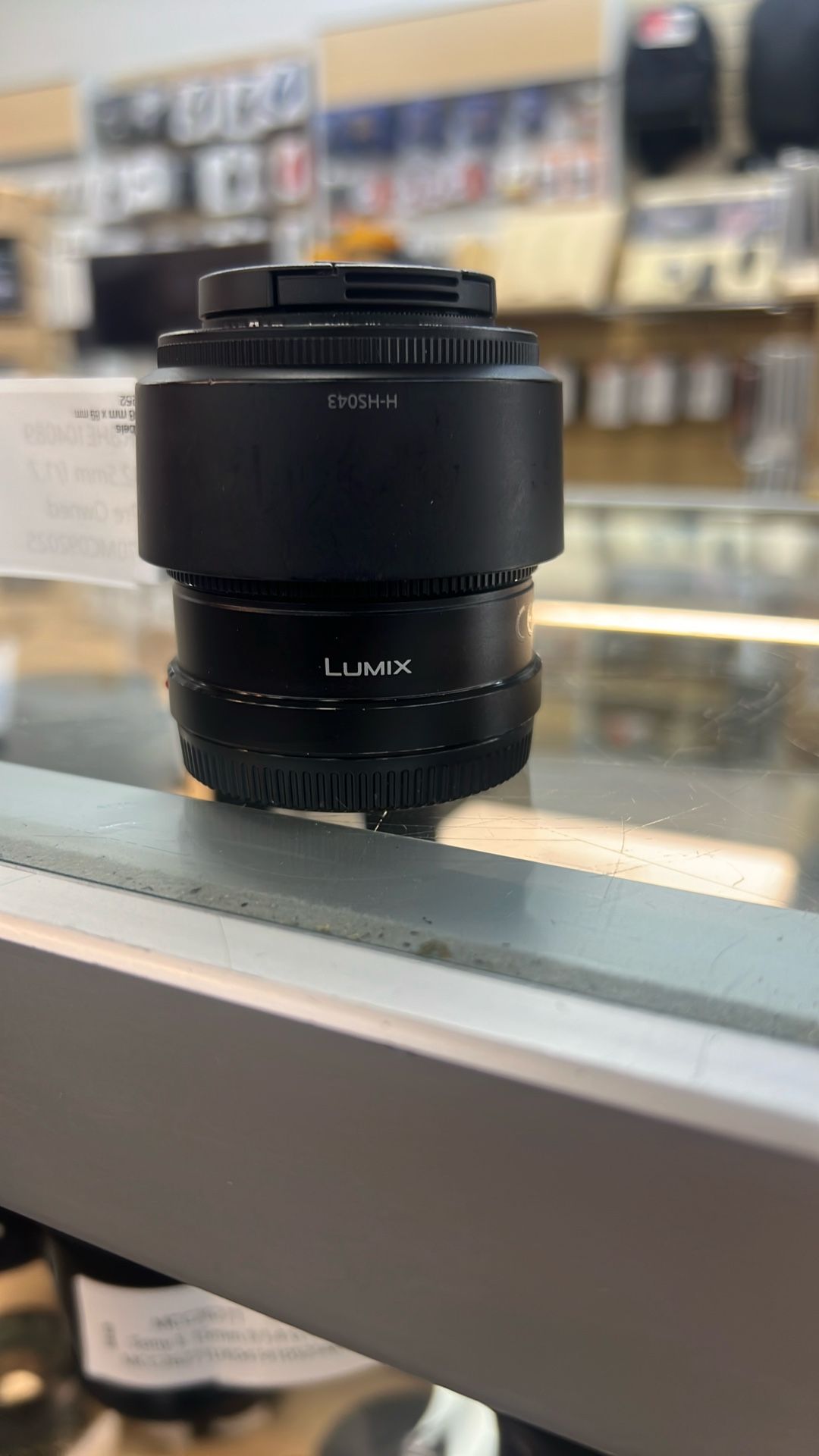 LUMIX 42mm F1.7 Lens 