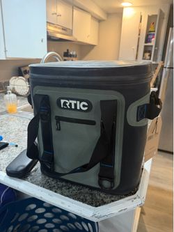 New RTIC Soft Pack 20 Premium Leakproof Insulated Soft Cooler with Shoulder Strap (Original Price: $130)