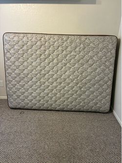 Full size mattress
