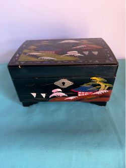 Japanese Jewelry Box $10