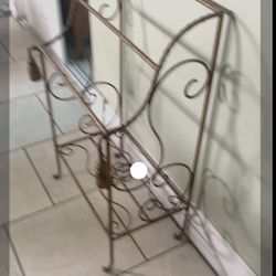 Vintage towel holder