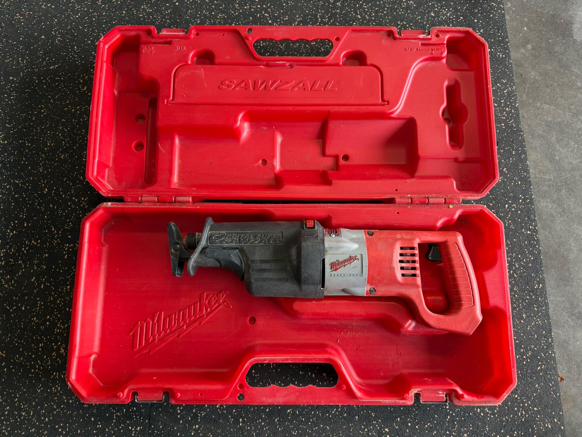 Milwaukee Orbital Super Sawzall 6521-21 $90 O.B.O.