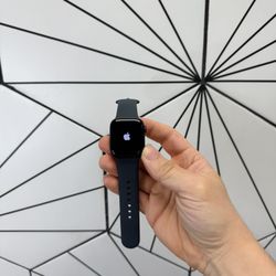 Apple Watch SE (2nd Gen) (44mm) midnight with Apple care till Oct 2025