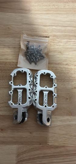 Polished prickly mx pegs