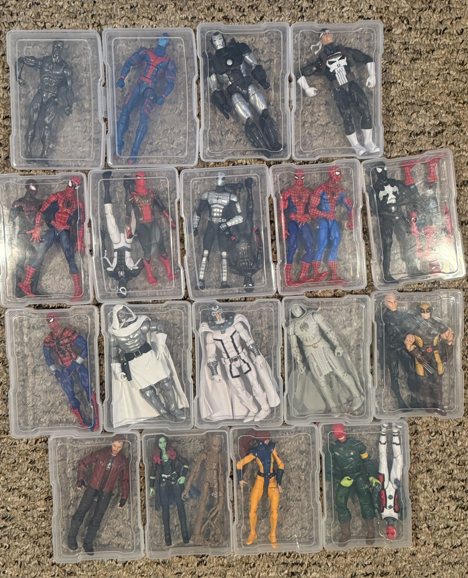 Lot Of 26 Marvel Legends*Like New*As Seen In pics