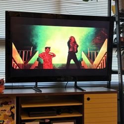 TV 