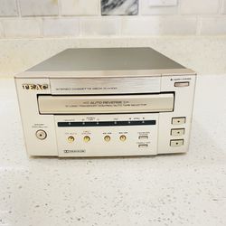 TEAC R-H100 Cassette Deck – Autoreverse Dolby B & C NR - IC Logic Control Works Tested. No other accessories included. Check all beautiful pictures an