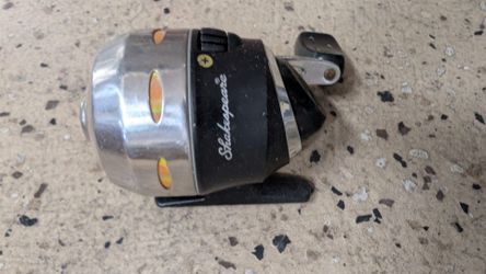 Shakespeare  Synergy Steel  10 Spincast Fishing Reel
