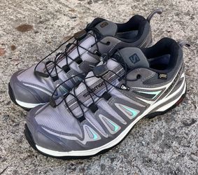 SALOMON TRAIL RUNNING SHOES