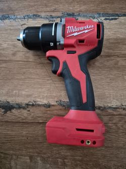 Milwaukee 18v 1/2 inch drill/driver