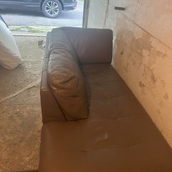 Excellent Leather Sofa For Sale 
