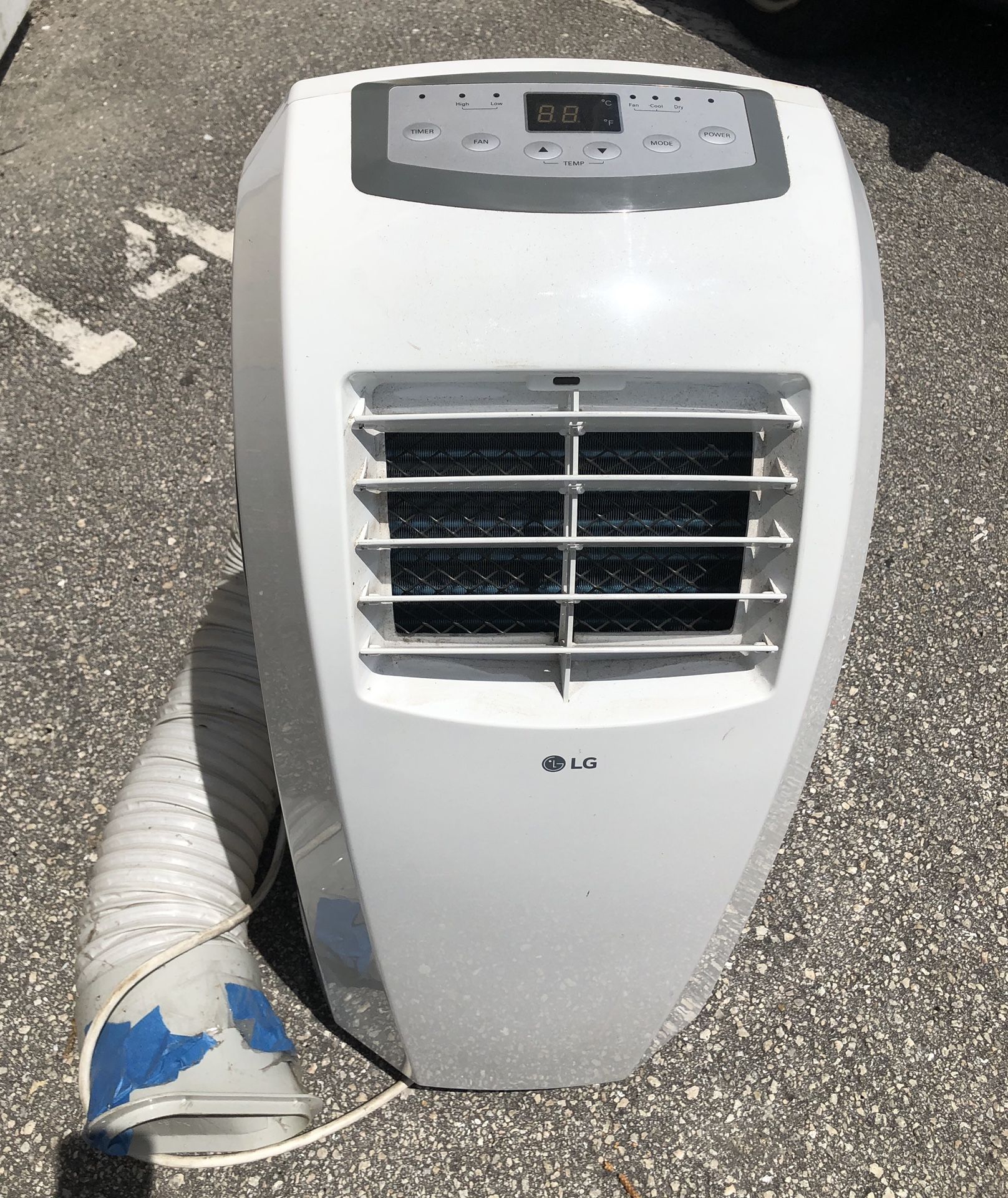 Portable LG A/C unit. 10,000 btu. No remote