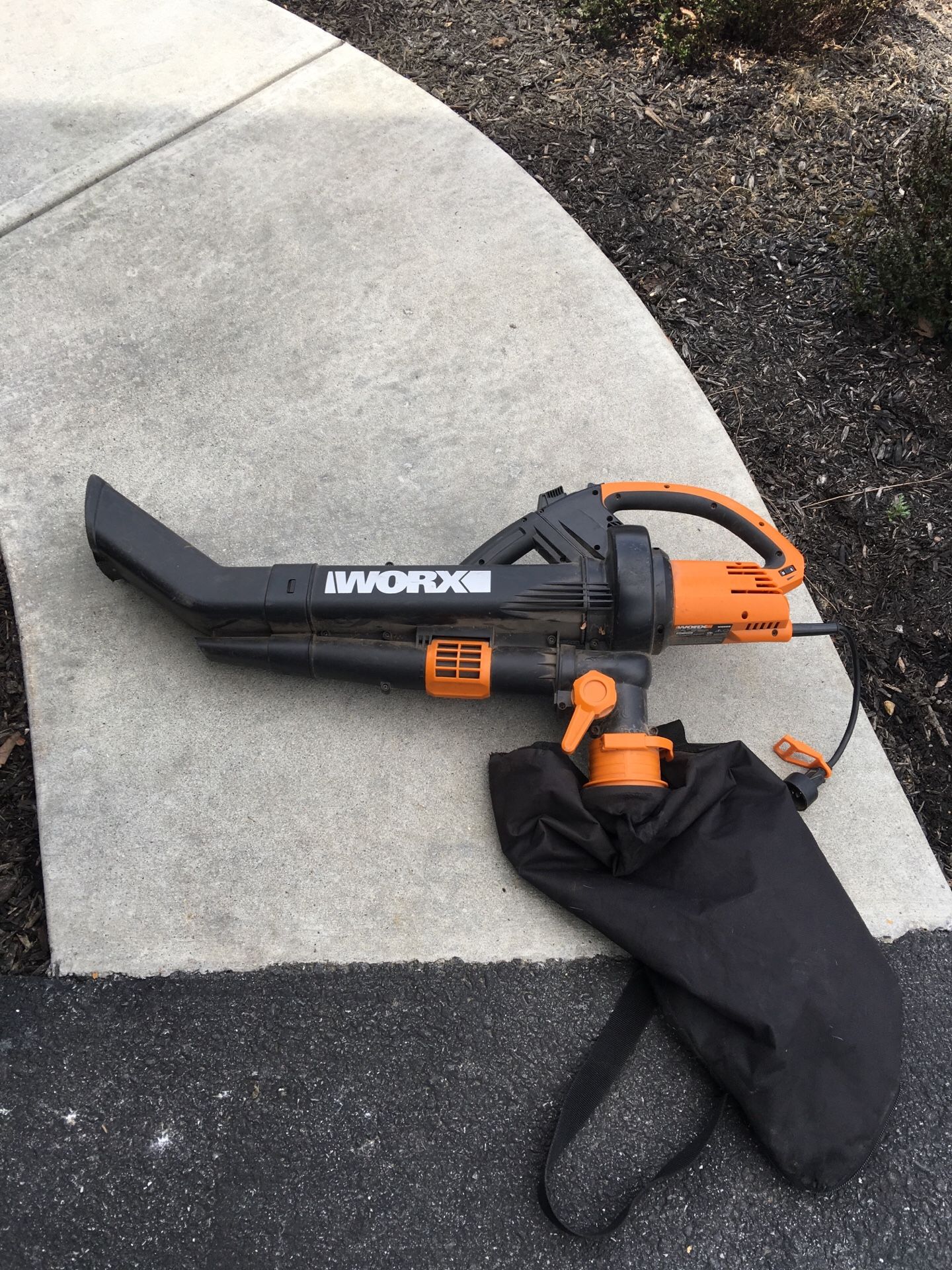 WORX electric leaf vac/blower