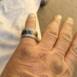 Nautica. Men's Ring.    Outside. Black Piece Spins  New 20 Dollars 6225 Harrison Dr 9ke