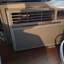 Window AC Unit