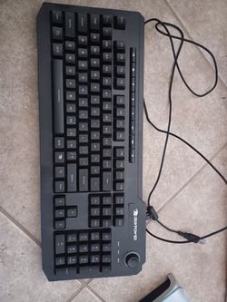 iBUYPOWER IBP-MEK3 Wired Gaming Keyboard
Black iBUYPOWER IBP-MEK3 wired gaming keyboard
