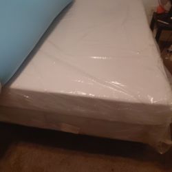 Queen bed  brand new