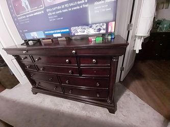 KING BEDROOM SET *MOVING SALE*