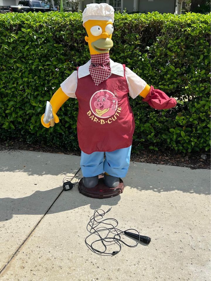 Homer Simpson Lifesize Prop Animatronic Dancing Bbq Figure Display